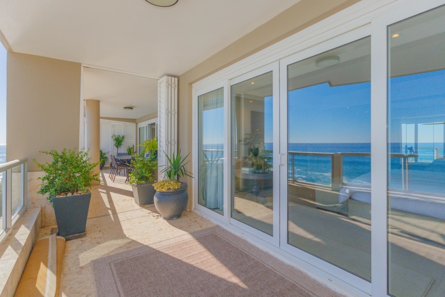 To Let 2 Bedroom Property for Rent in Clifton Western Cape